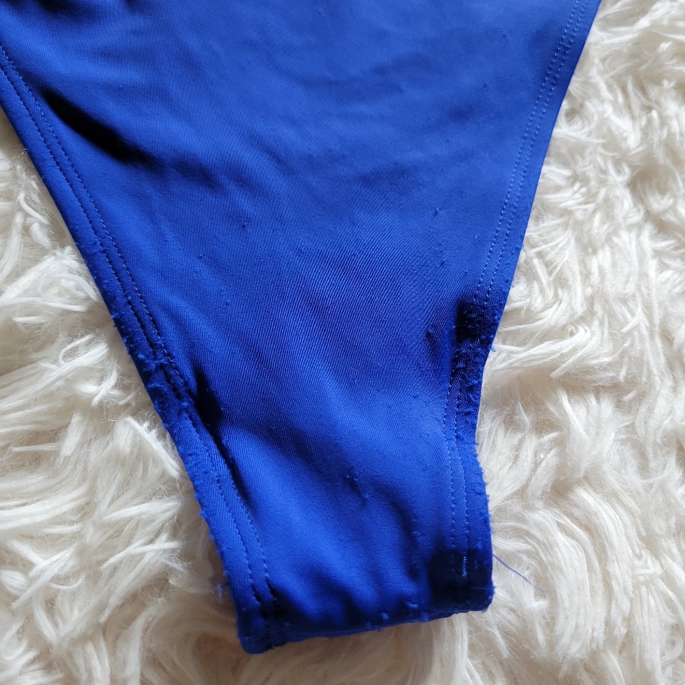 PRETTYLITTLETHING Suit 💙 - Picture 8 of 9